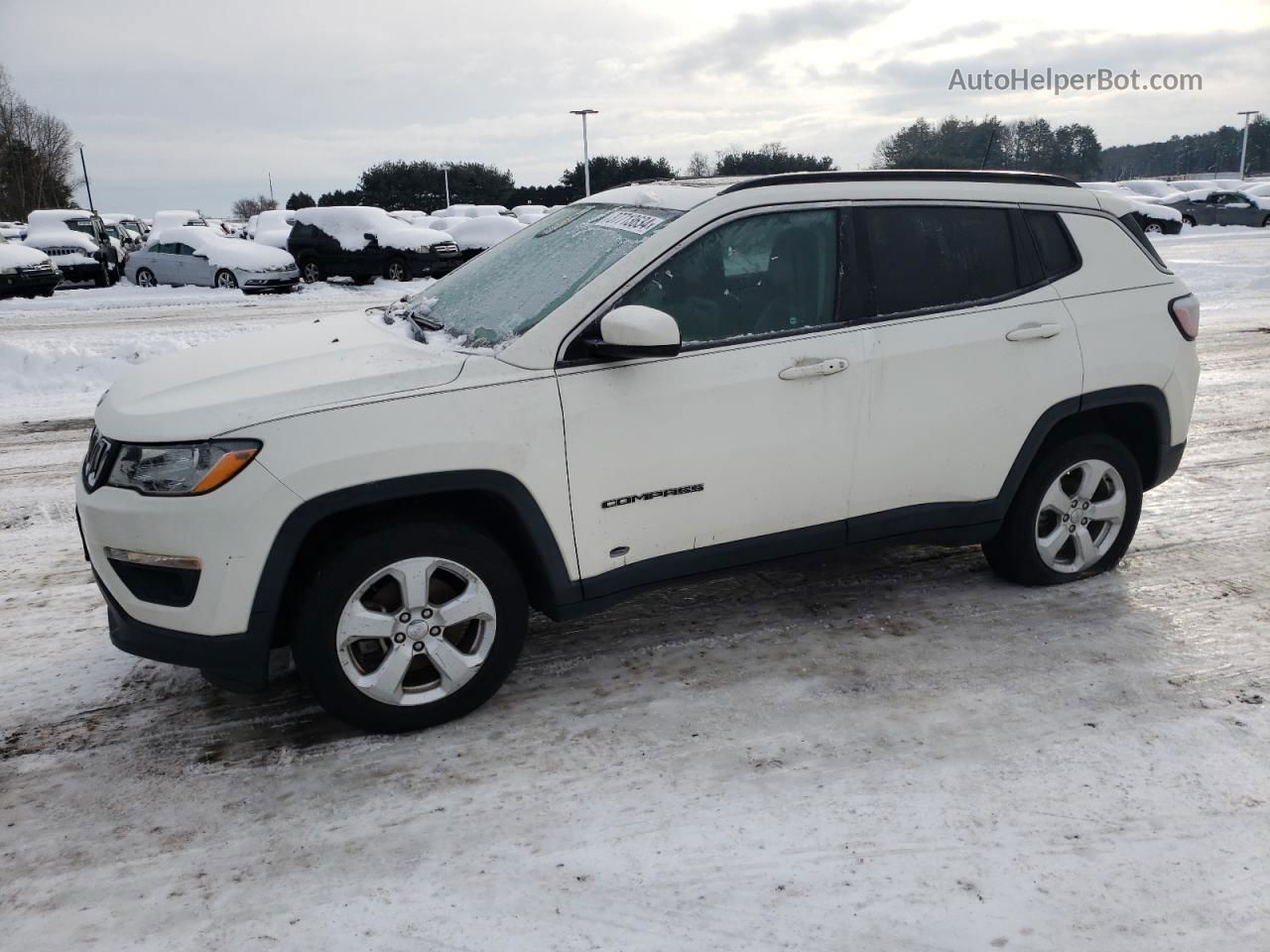 2018 Jeep Compass Latitude White vin: 3C4NJDBB3JT315064