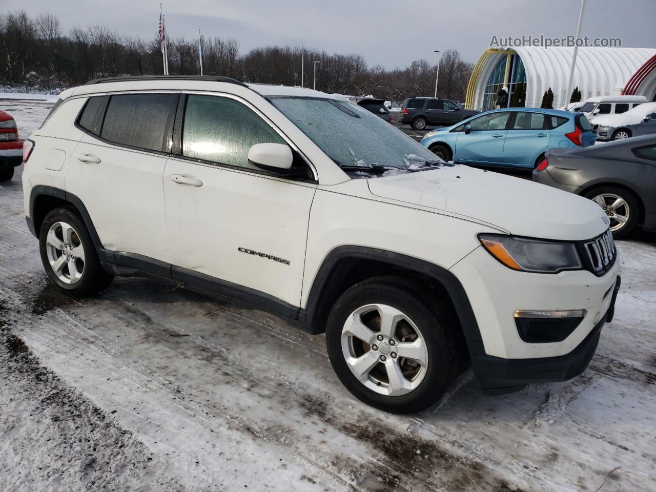 2018 Jeep Compass Latitude Белый vin: 3C4NJDBB3JT315064