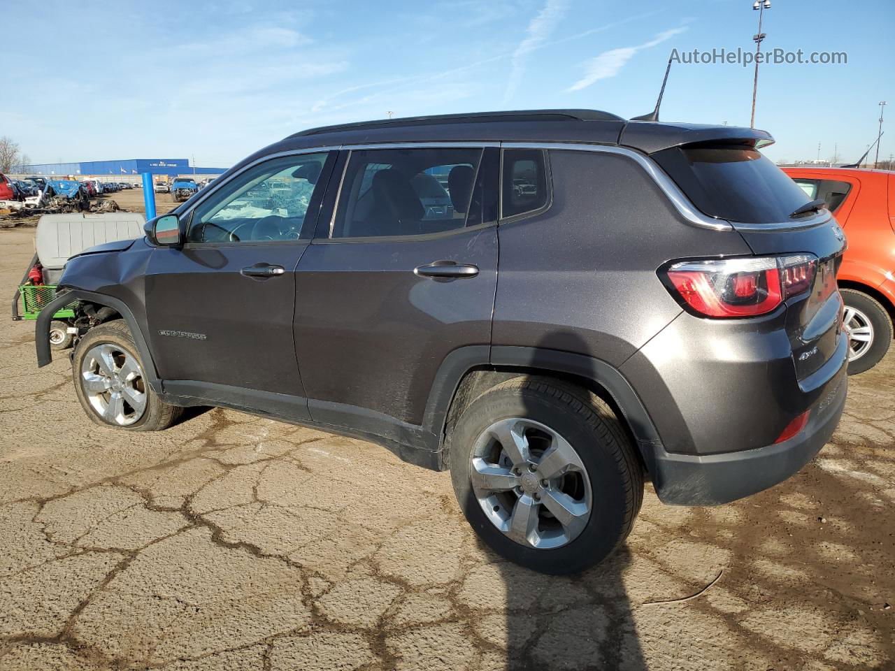 2018 Jeep Compass Latitude Gray vin: 3C4NJDBB4JT131476