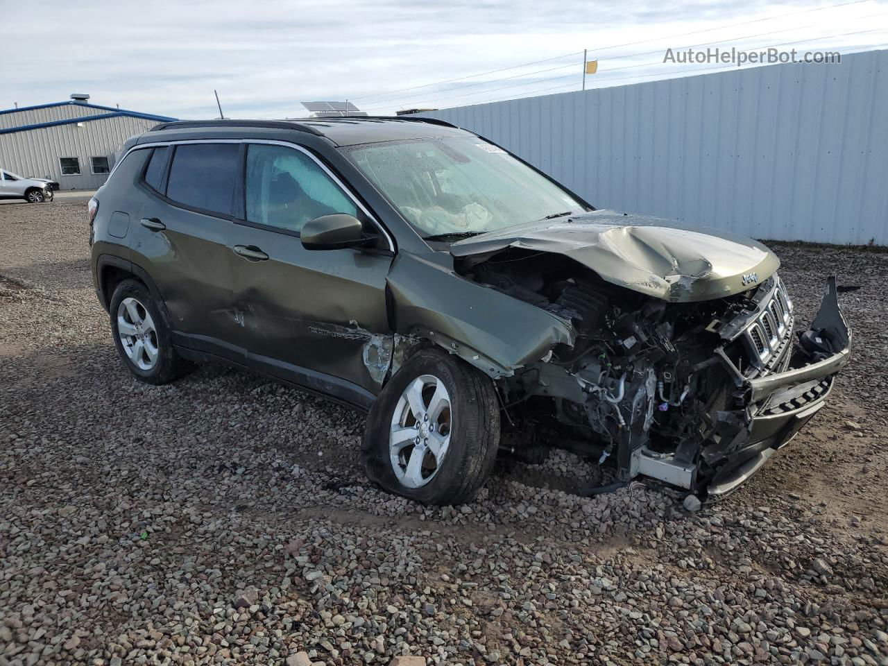 2018 Jeep Compass Latitude Зеленый vin: 3C4NJDBB4JT230752