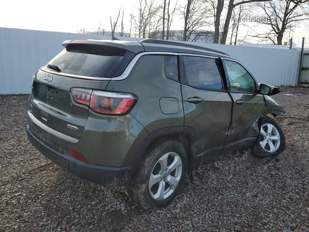 2018 Jeep Compass Latitude Green vin: 3C4NJDBB4JT230752