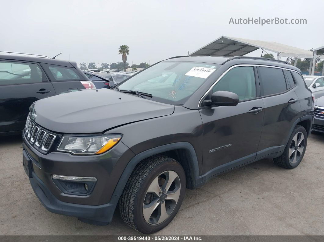 2018 Jeep Compass Latitude 4x4 Gray vin: 3C4NJDBB4JT256381