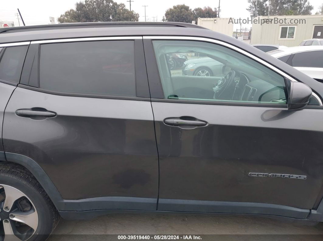 2018 Jeep Compass Latitude 4x4 Gray vin: 3C4NJDBB4JT256381