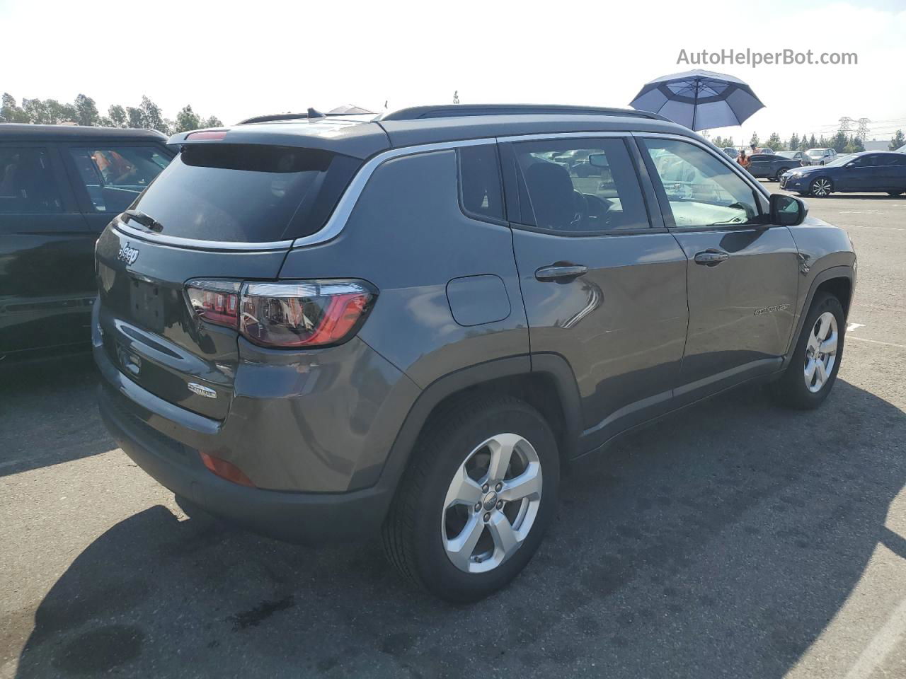 2018 Jeep Compass Latitude Серый vin: 3C4NJDBB4JT282382