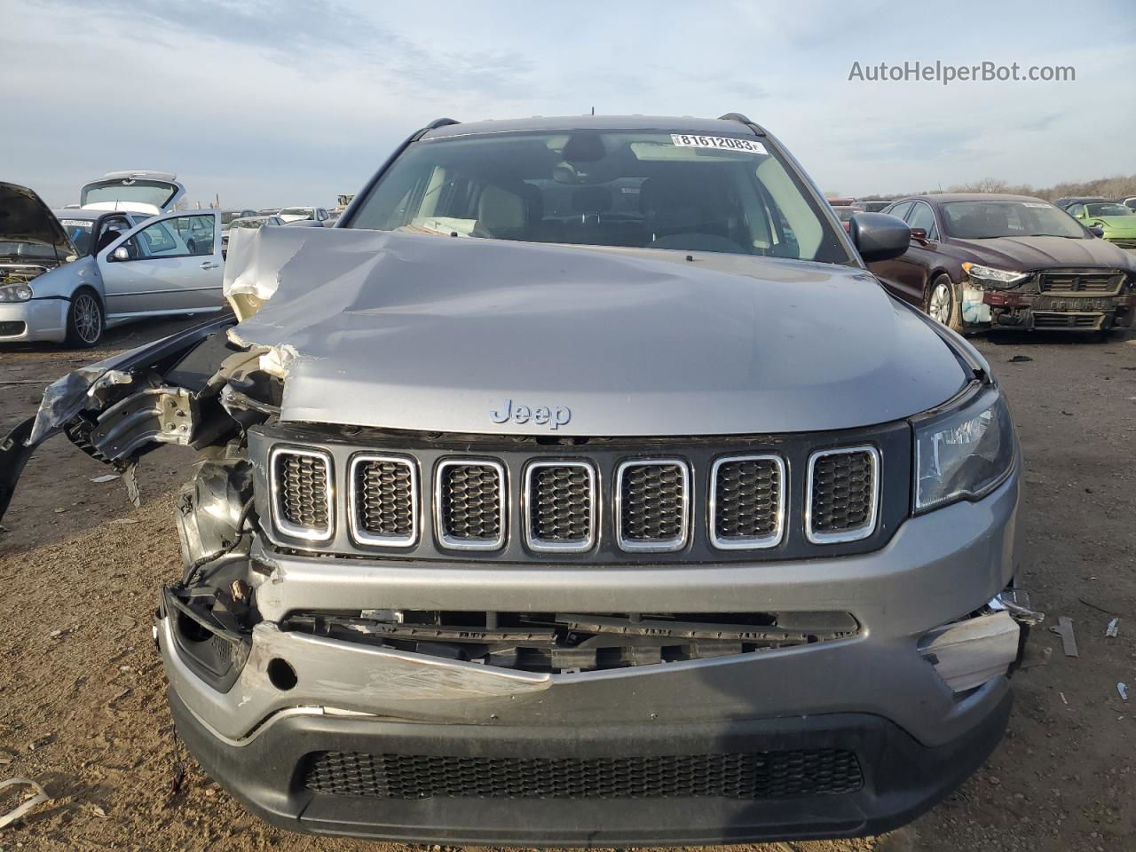 2018 Jeep Compass Latitude Gray vin: 3C4NJDBB5JT154555