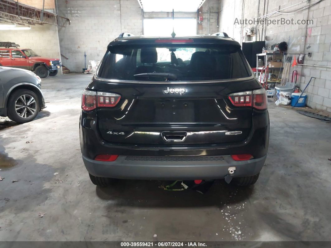 2018 Jeep Compass Latitude 4x4 Черный vin: 3C4NJDBB5JT435884