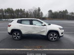 2018 Jeep Compass Latitude 4x4 White vin: 3C4NJDBB6JT282805