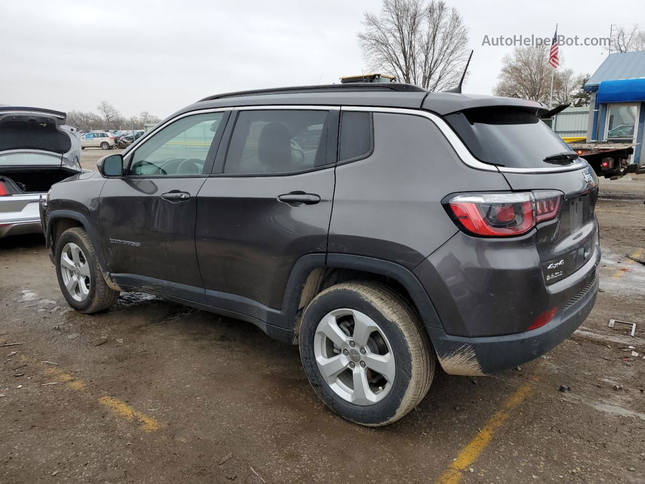 2018 Jeep Compass Latitude Gray vin: 3C4NJDBB6JT392768