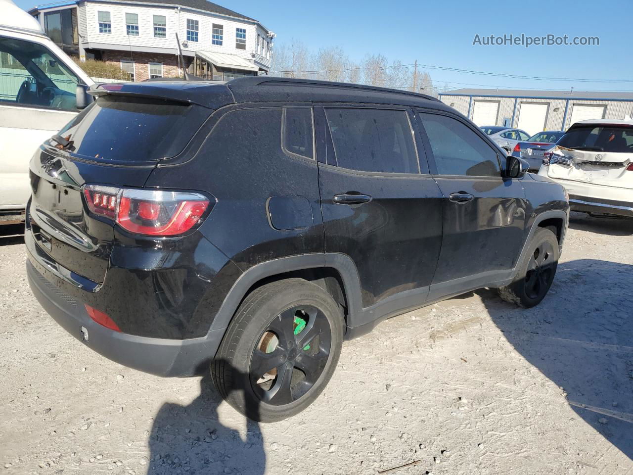 2018 Jeep Compass Latitude Черный vin: 3C4NJDBB7JT325368