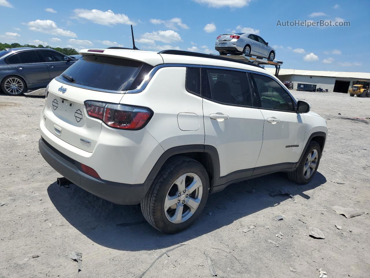 2018 Jeep Compass Latitude Белый vin: 3C4NJDBB8JT249935