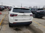 2018 Jeep Compass Latitude White vin: 3C4NJDBB9JT415427