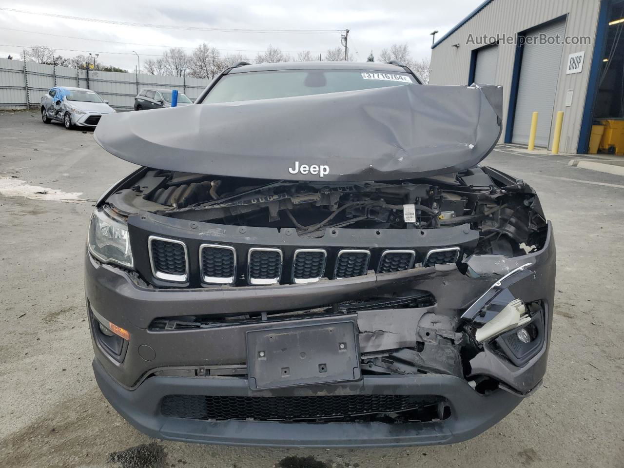 2018 Jeep Compass Latitude Charcoal vin: 3C4NJDBB9JT481704