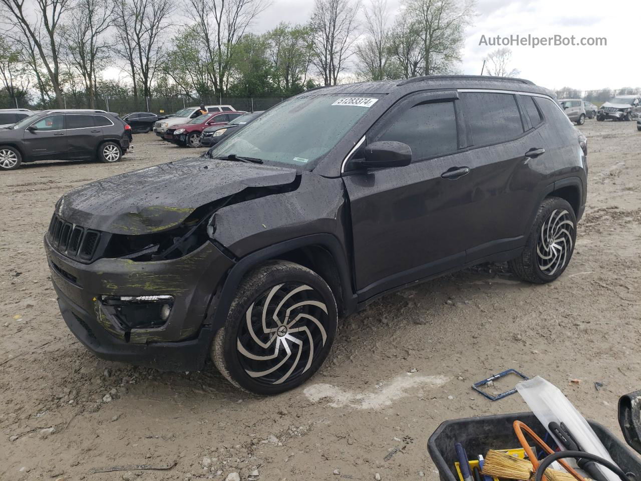 2018 Jeep Compass Latitude Gray vin: 3C4NJDBBXJT200980