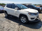 2018 Jeep Compass Latitude White vin: 3C4NJDBBXJT270639