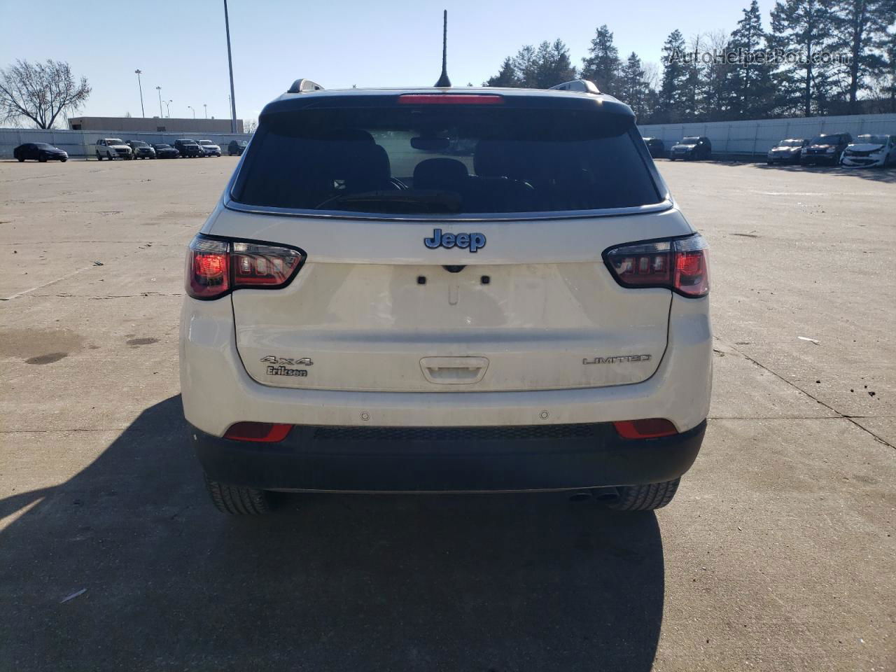 2018 Jeep Compass Limited White vin: 3C4NJDCB6JT263900