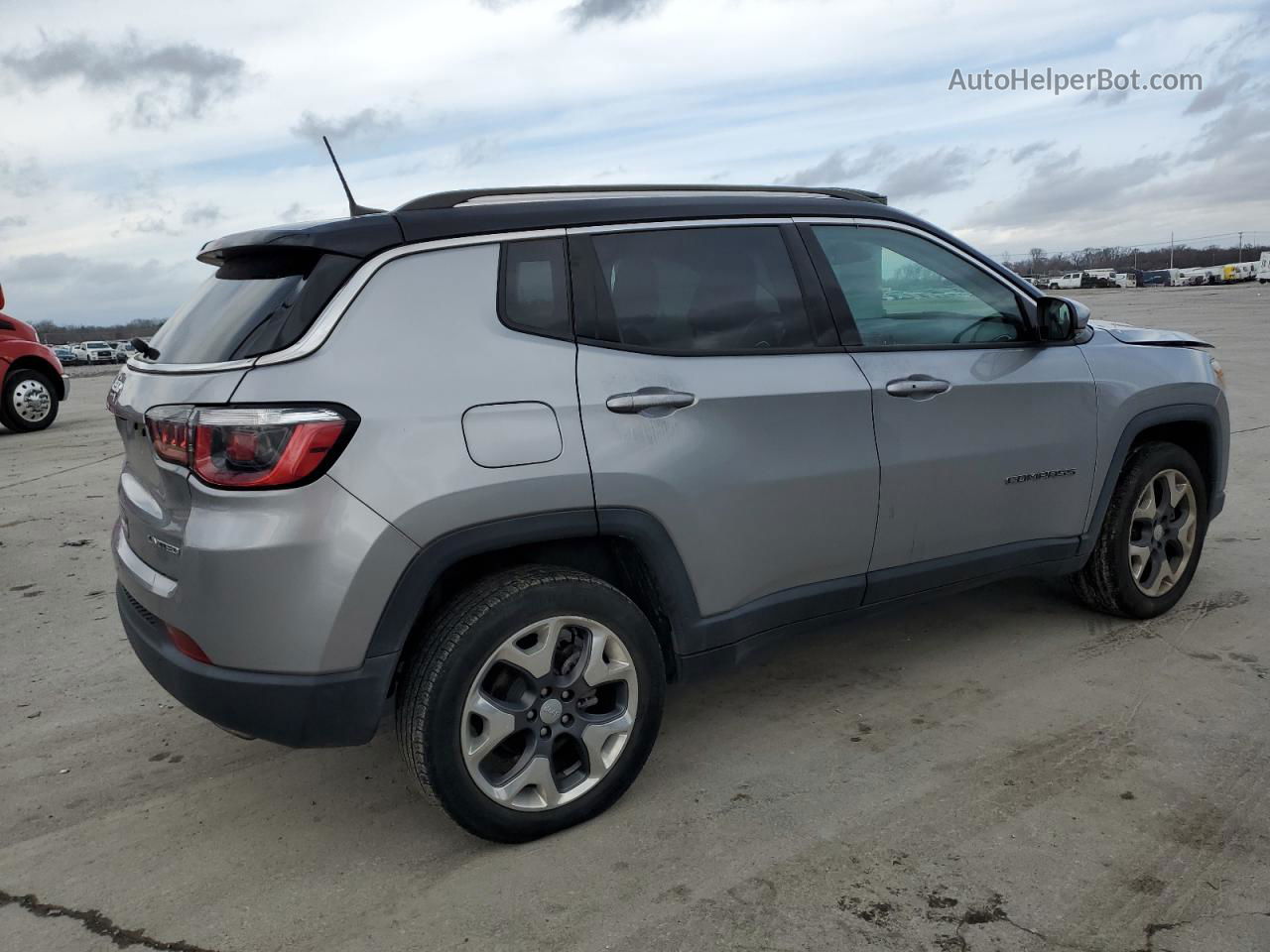 2018 Jeep Compass Limited Silver vin: 3C4NJDCB6JT315087