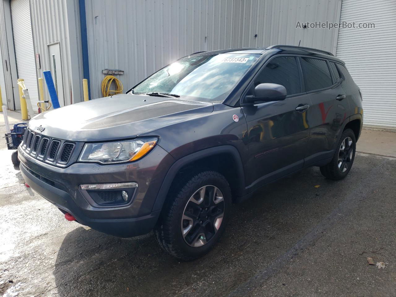 2018 Jeep Compass Trailhawk Gray vin: 3C4NJDDB5JT129703