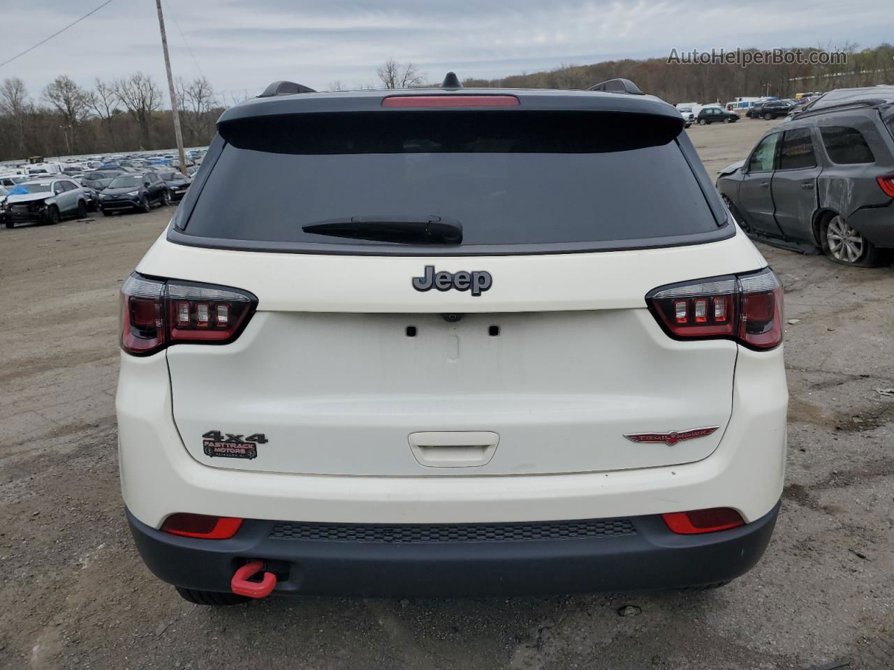 2018 Jeep Compass Trailhawk White vin: 3C4NJDDB7JT174545