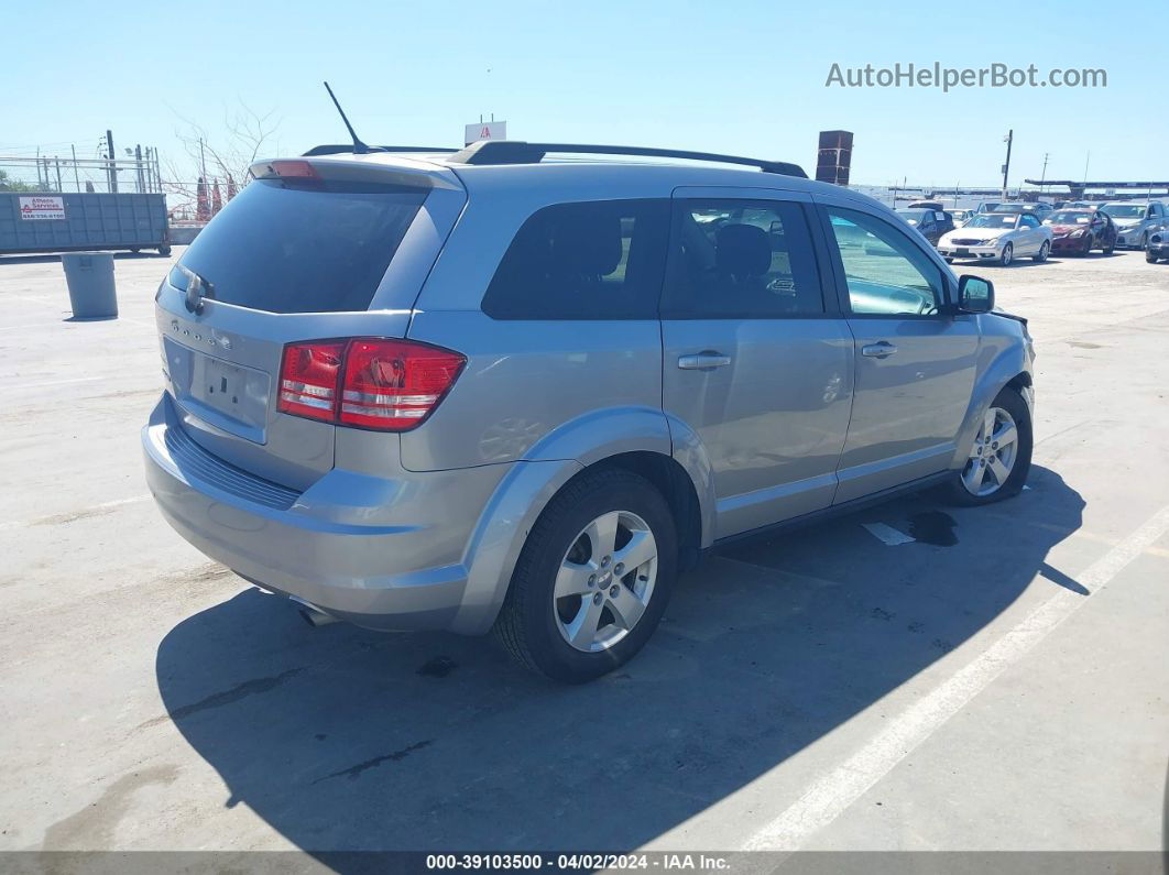 2017 Dodge Journey Se Серебряный vin: 3C4PDCAB0HT551175