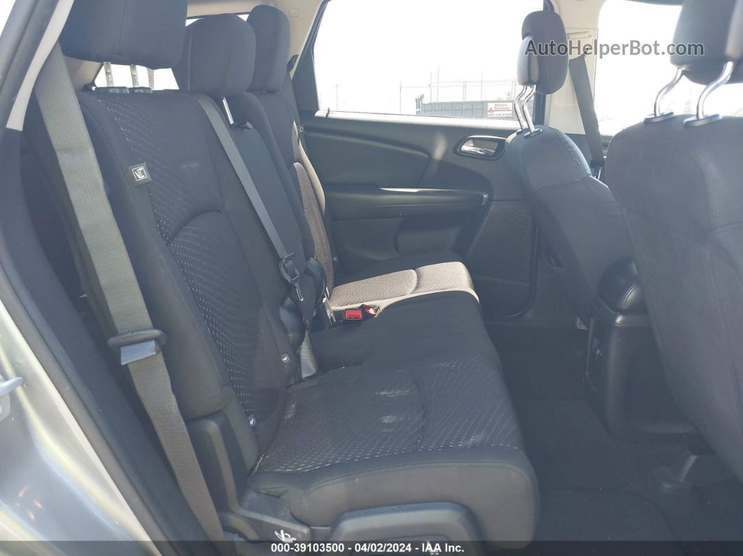 2017 Dodge Journey Se Серебряный vin: 3C4PDCAB0HT551175