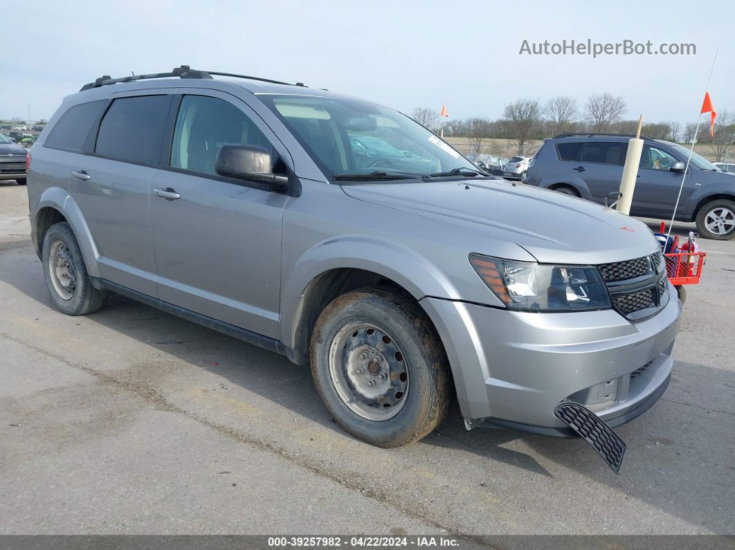 2017 Dodge Journey Se Silver vin: 3C4PDCAB0HT587271