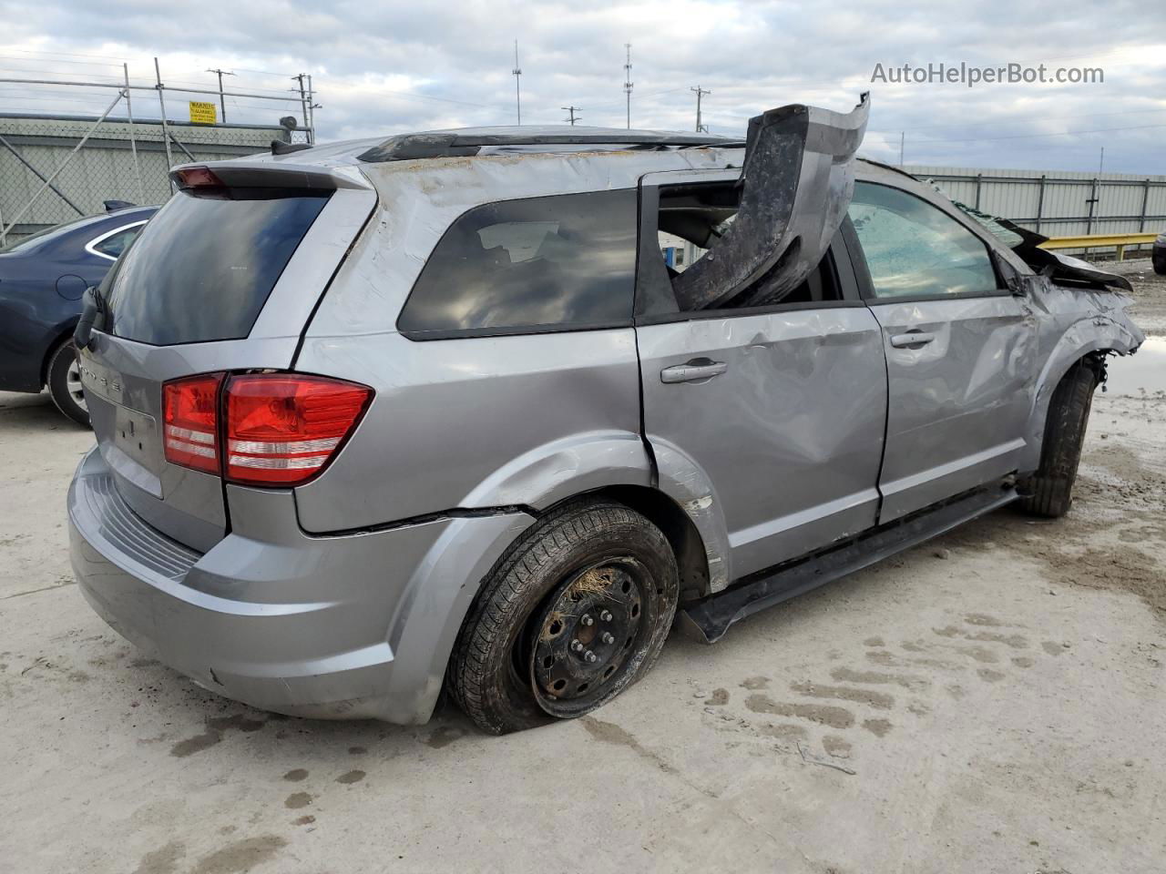 2017 Dodge Journey Se Gray vin: 3C4PDCAB1HT552741