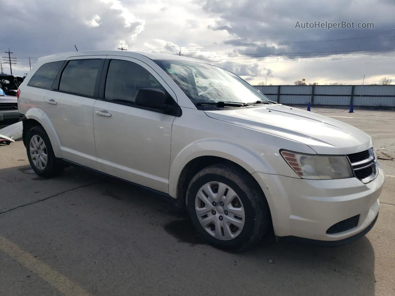 2015 Dodge Journey Se White vin: 3C4PDCAB2FT630697