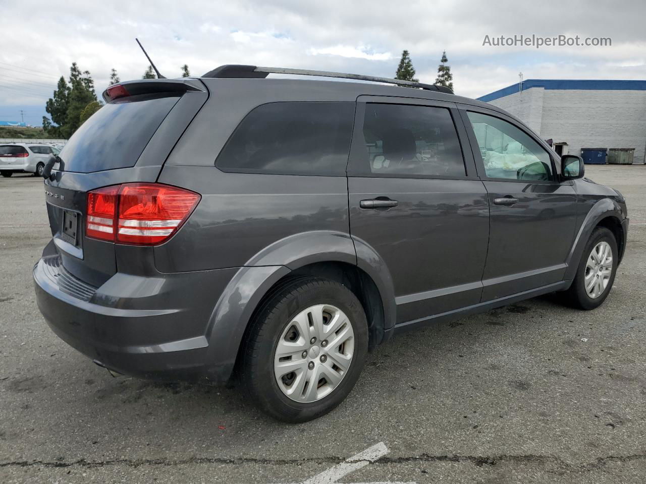 2017 Dodge Journey Se Gray vin: 3C4PDCAB3HT673979