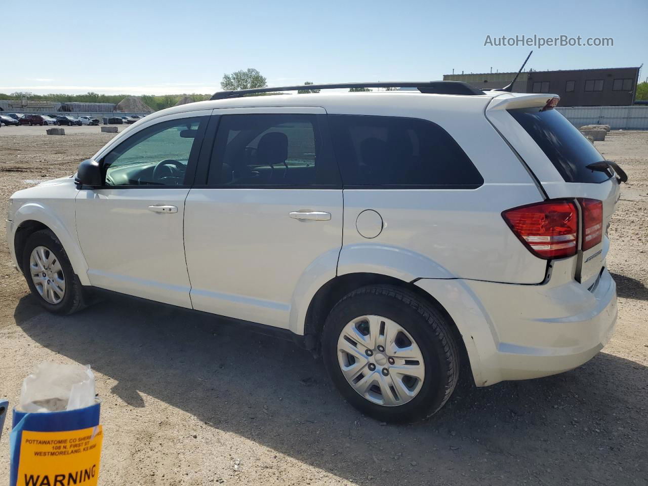 2017 Dodge Journey Se White vin: 3C4PDCAB5HT538681