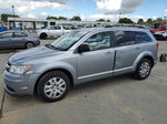 2017 Dodge Journey Se Silver vin: 3C4PDCAB6HT543159