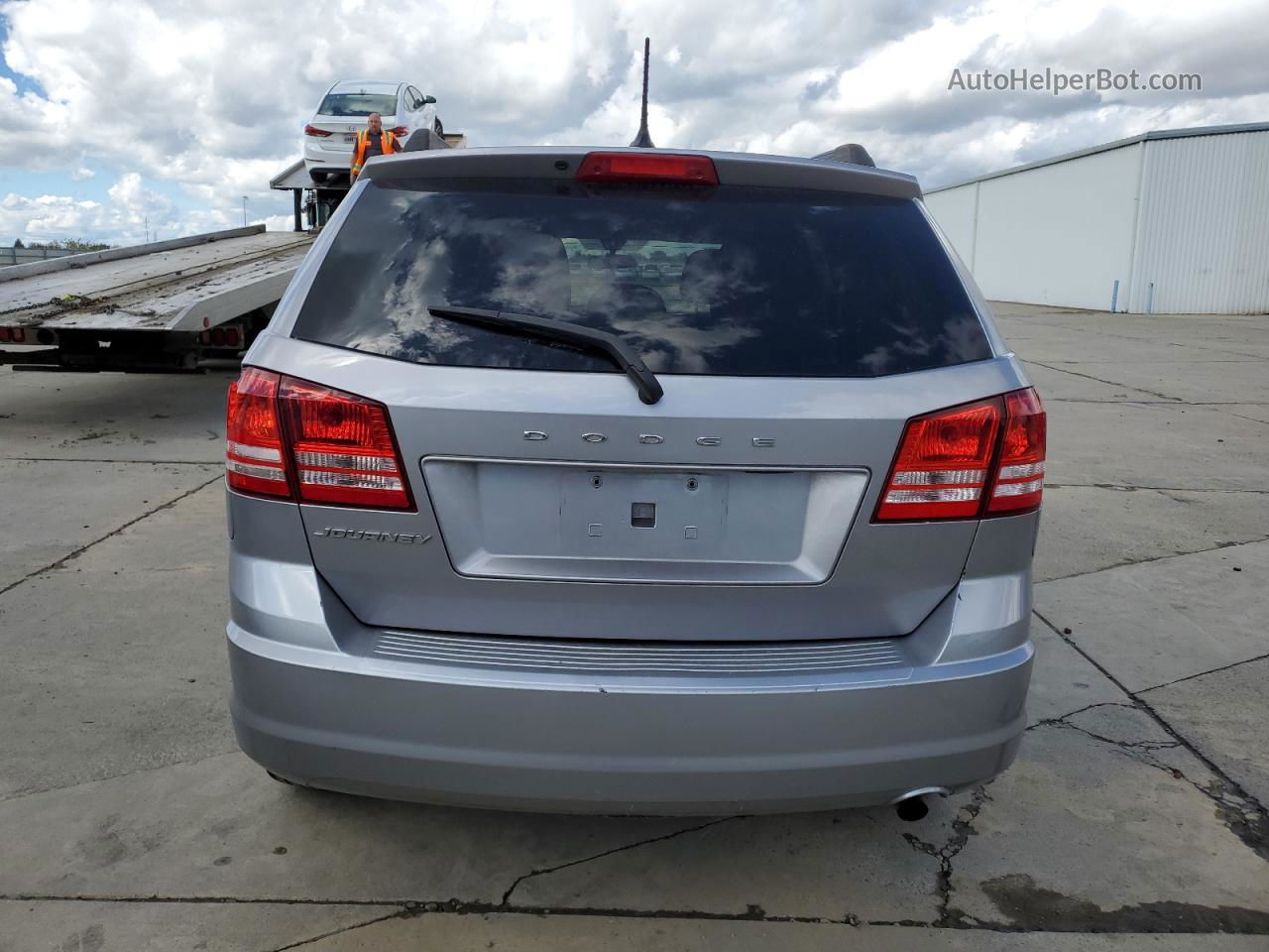 2017 Dodge Journey Se Silver vin: 3C4PDCAB6HT543159