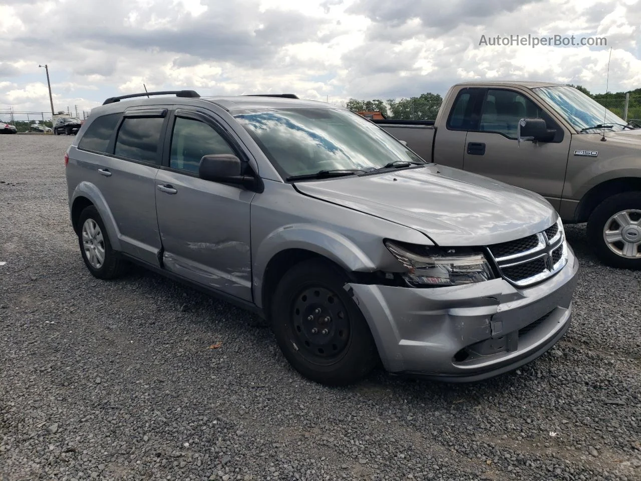 2017 Dodge Journey Se Silver vin: 3C4PDCAB7HT507576