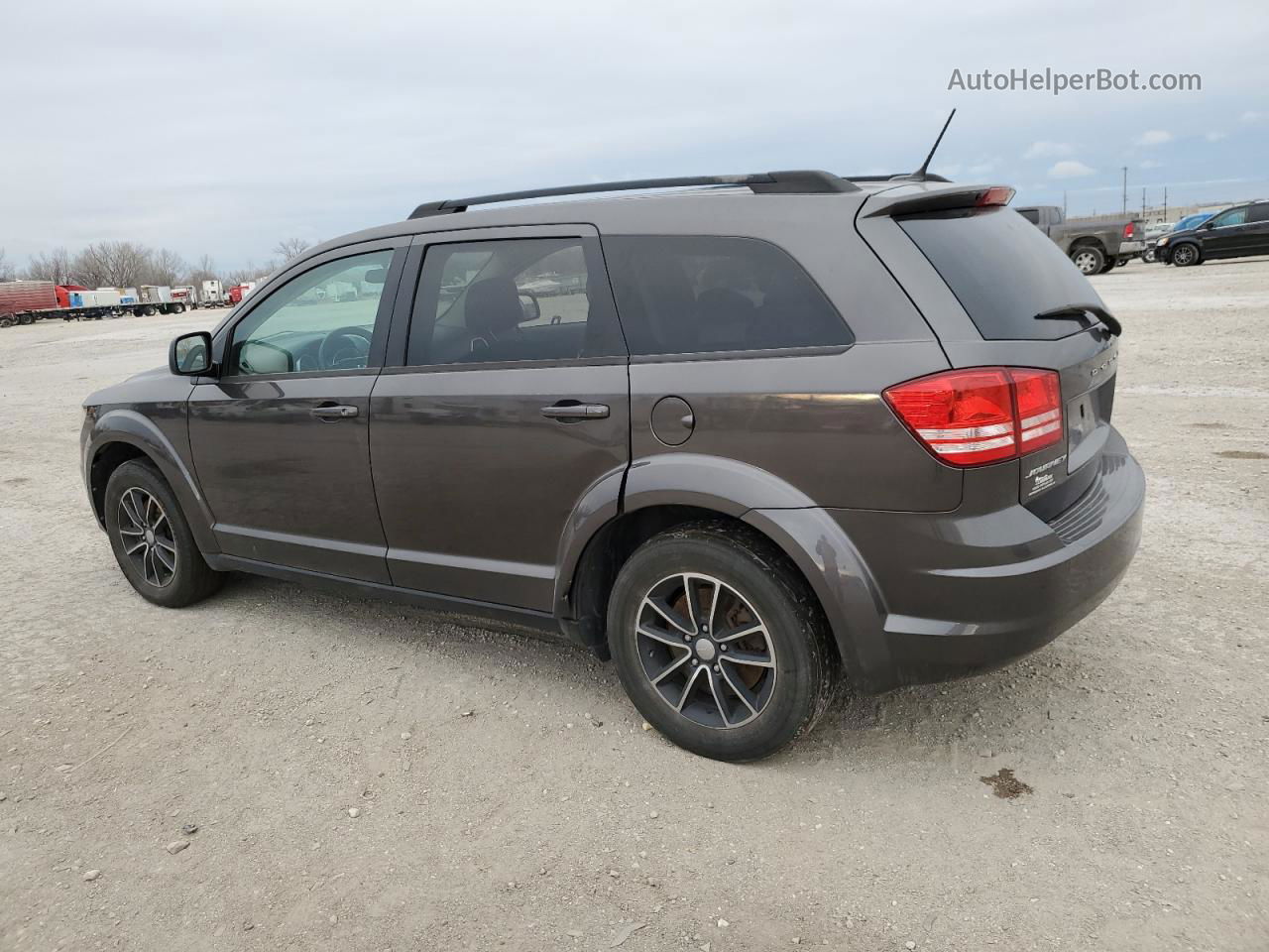 2017 Dodge Journey Se Gray vin: 3C4PDCAB7HT682927