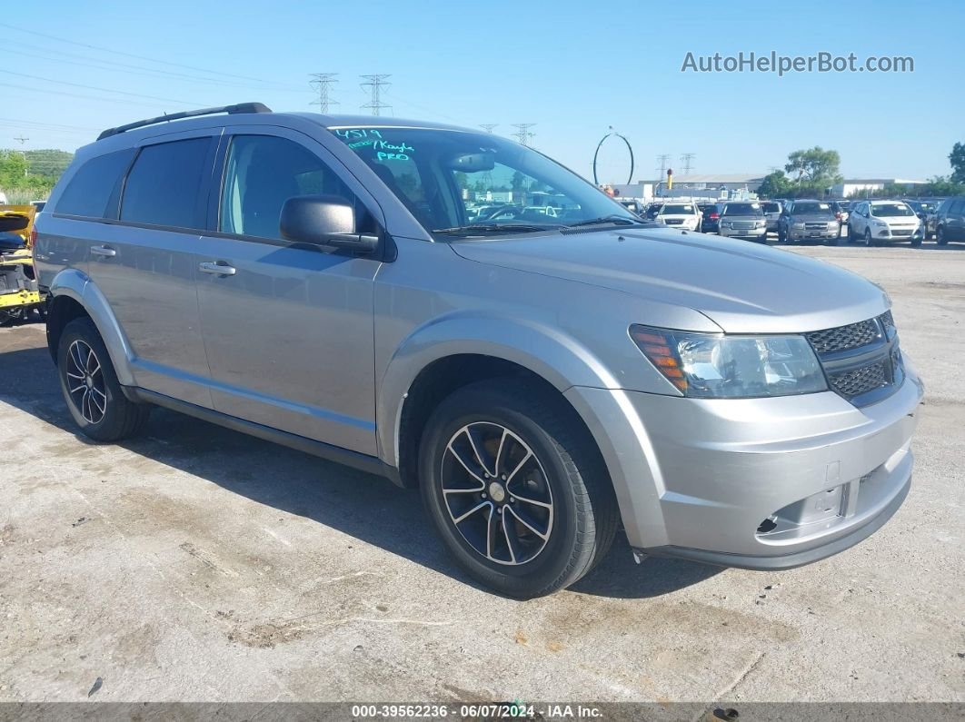 2017 Dodge Journey Se Silver vin: 3C4PDCABXHT573846