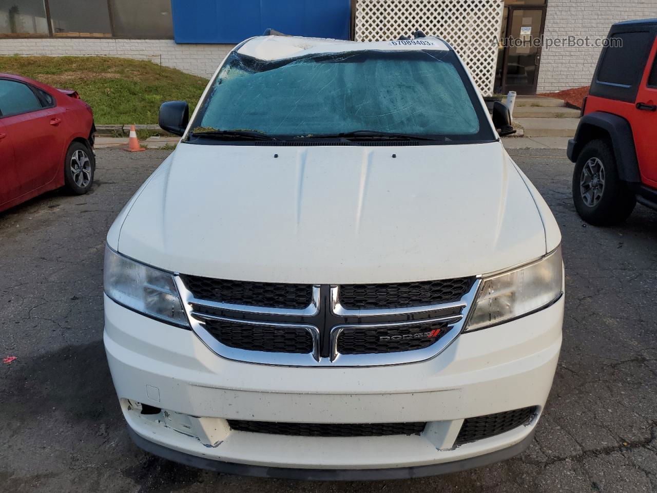 2017 Dodge Journey Se Белый vin: 3C4PDCABXHT698376