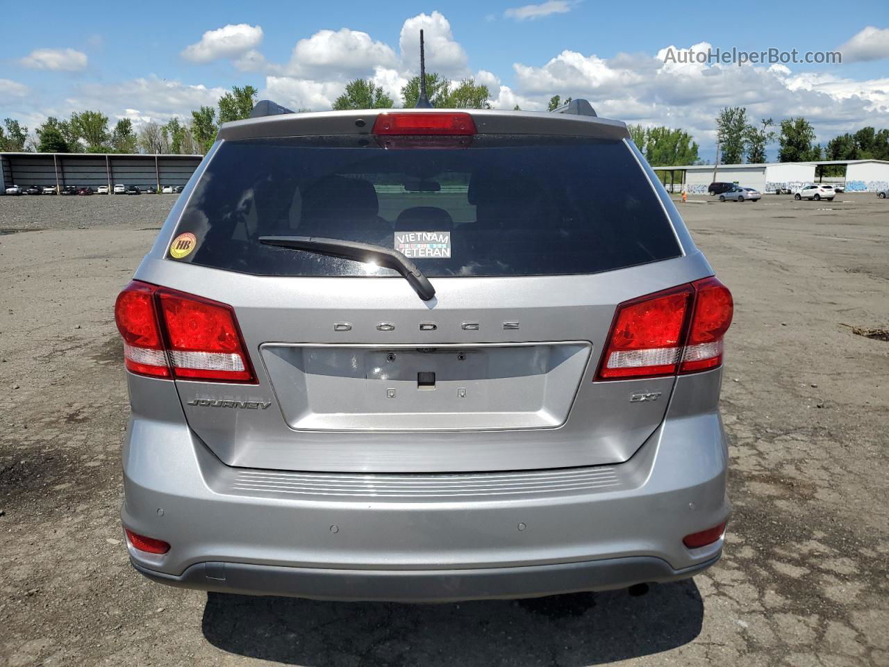 2017 Dodge Journey Sxt Silver vin: 3C4PDCBB0HT612944