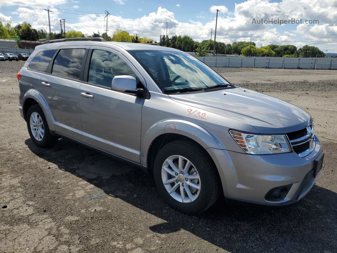 2017 Dodge Journey Sxt Silver vin: 3C4PDCBB0HT612944