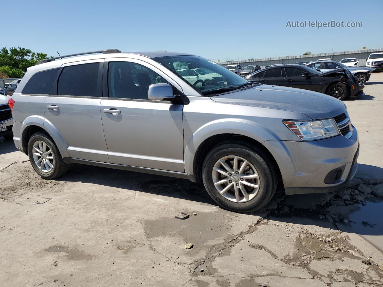 2017 Dodge Journey Sxt Серебряный vin: 3C4PDCBB7HT612472