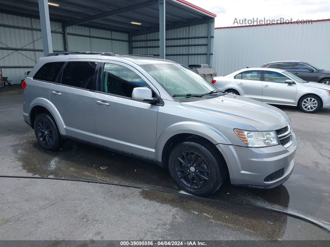 2017 Dodge Journey Sxt Серебряный vin: 3C4PDCBG2HT571308