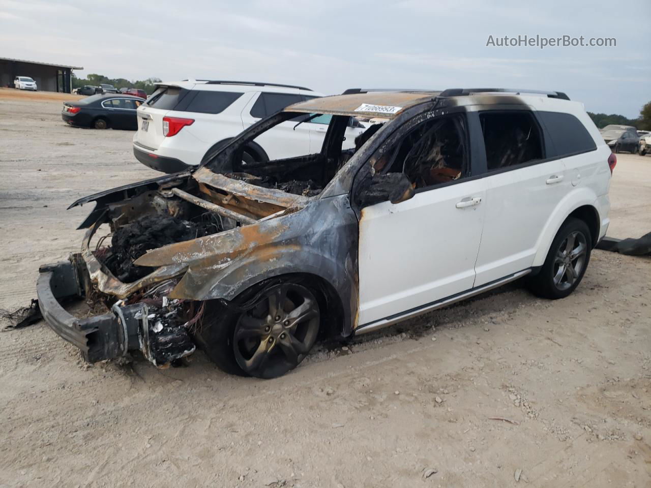 2017 Dodge Journey Crossroad White vin: 3C4PDCGG2HT556543