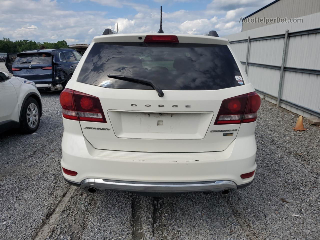 2017 Dodge Journey Crossroad White vin: 3C4PDCGG5HT537078