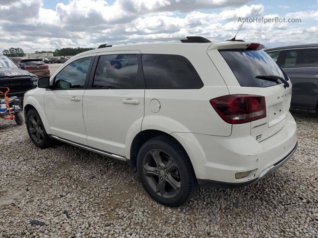 2016 Dodge Journey Crossroad Cream vin: 3C4PDCGG6GT107798