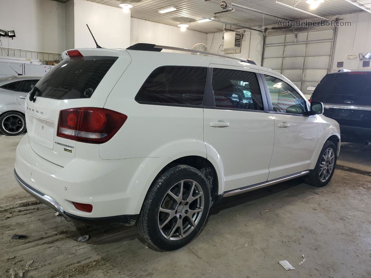 2017 Dodge Journey Crossroad White vin: 3C4PDCGG8HT626479