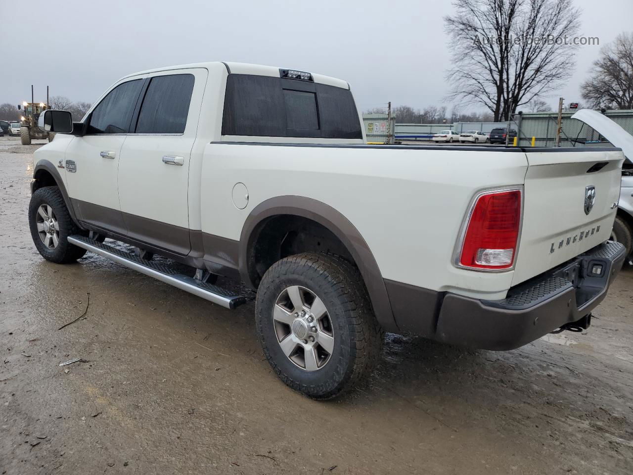 2018 Ram 3500 Longhorn White vin: 3C63R3FL2JG249412