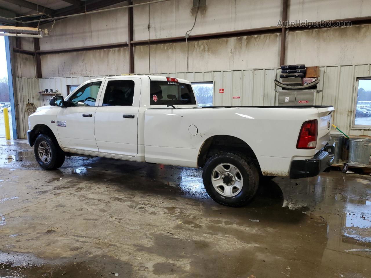 2018 Ram 3500 St White vin: 3C63R3GJ3JG393161