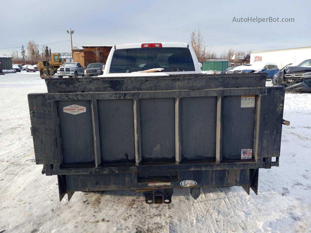 2018 Ram 3500 St White vin: 3C63R3GJ6JG299999