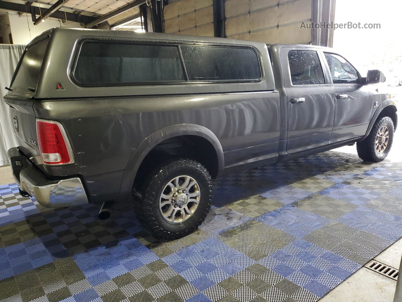 2018 Ram 3500 Laramie Gray vin: 3C63R3JL0JG267950