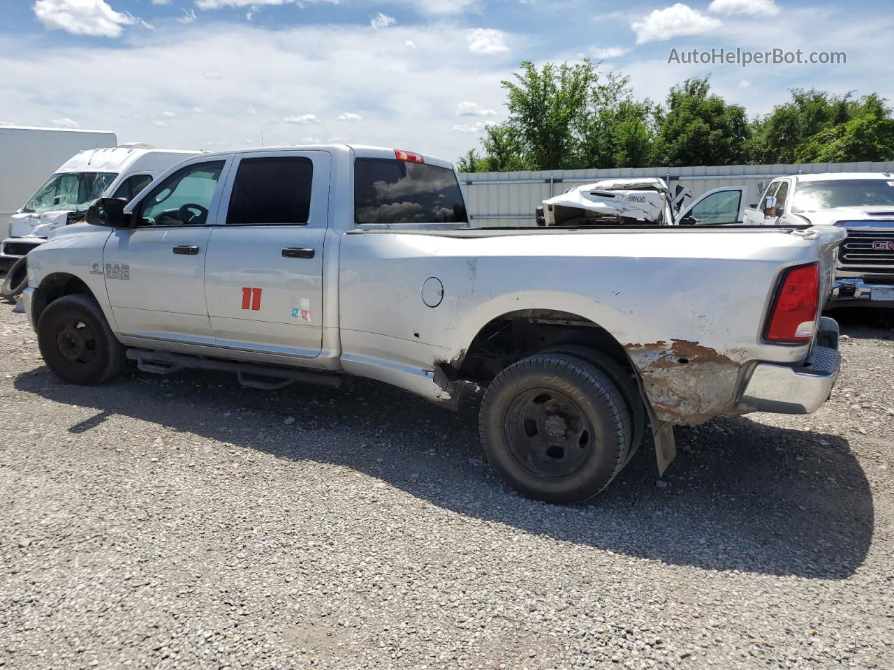 2018 Ram 3500 St Silver vin: 3C63RPGL1JG140624