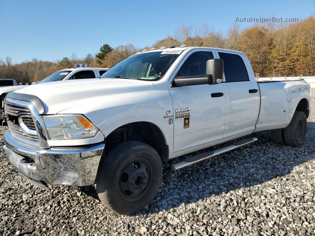 2018 Ram 3500 St White vin: 3C63RRGL0JG372241