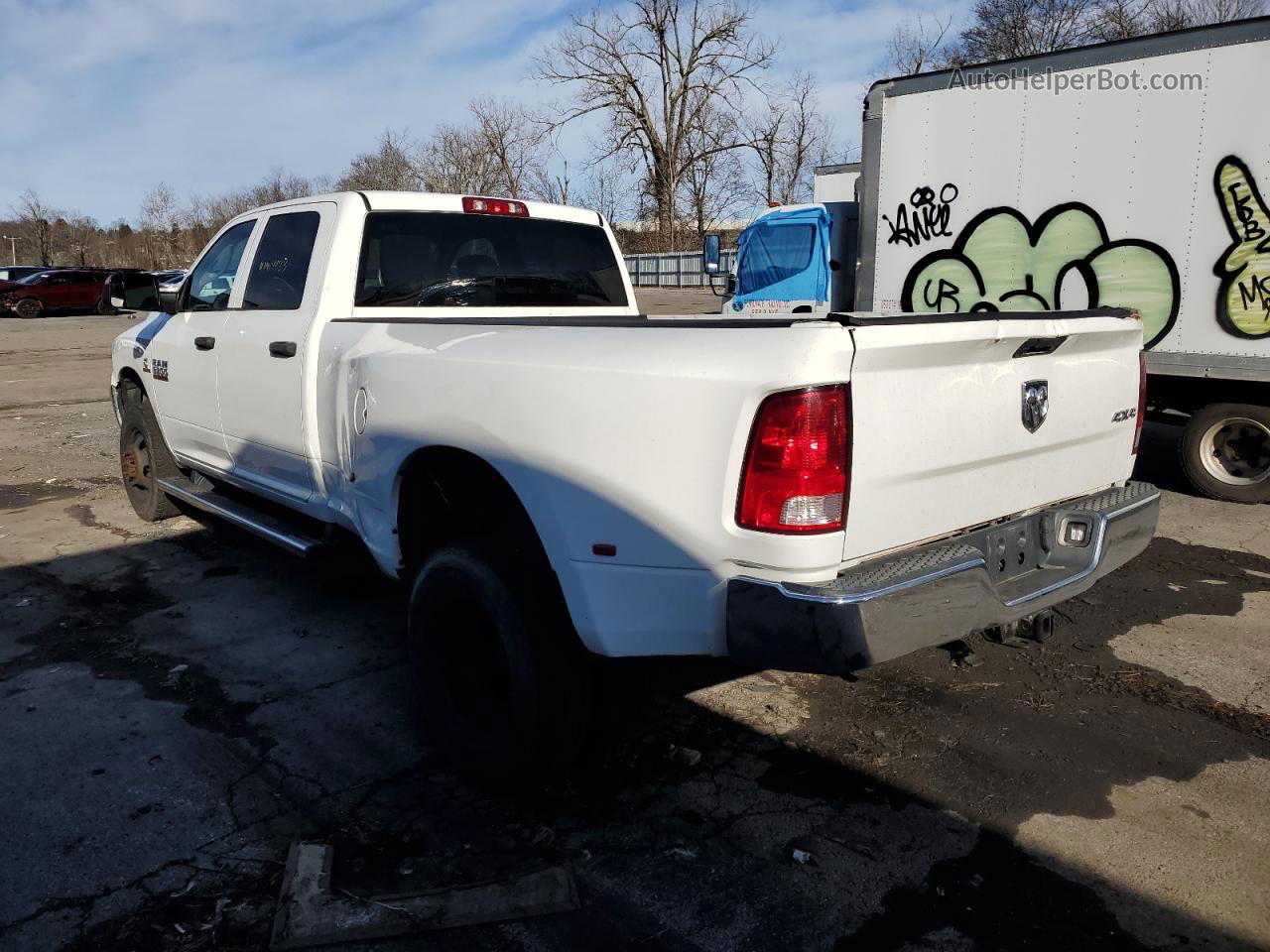 2018 Ram 3500 St White vin: 3C63RRGL9JG372206